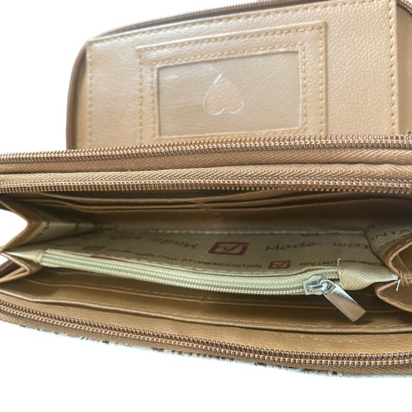 Stone Mountain Zippy - Picture 7 of 14